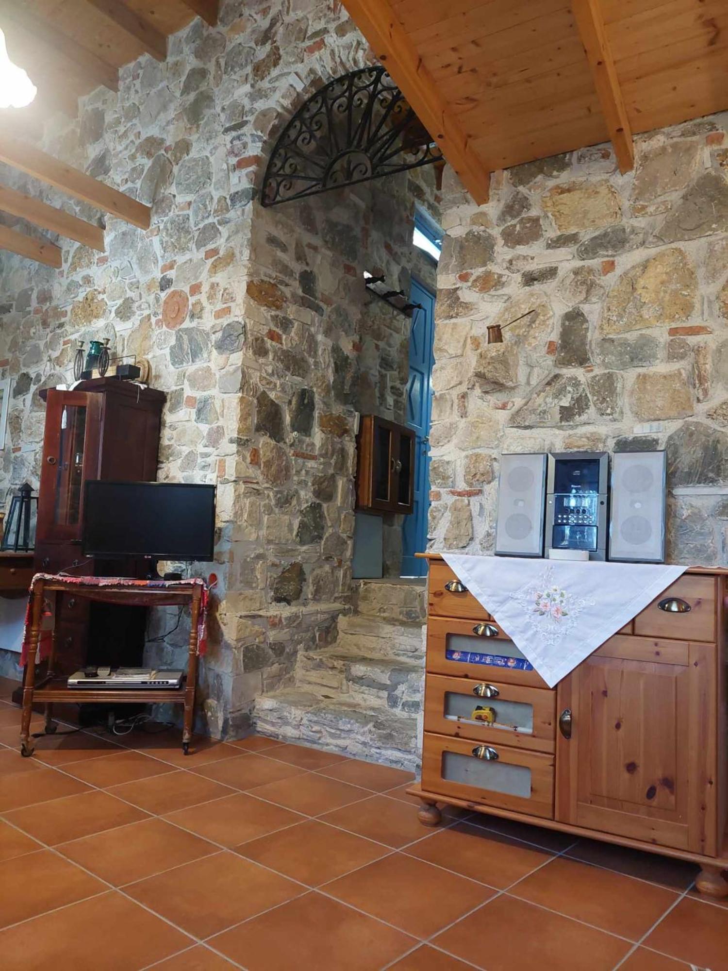 Seaview Villa Asfendiou Exterior photo